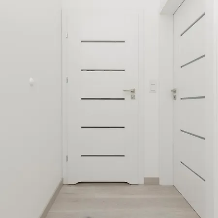 Cozy With Parking Bakalarska By Renters *