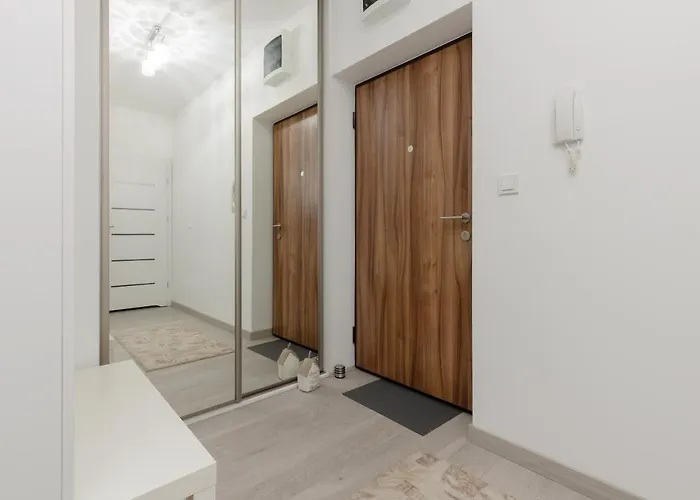 Cozy With Parking Bakalarska By Renters Lejlighed Warszawa