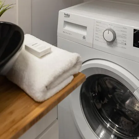 Διαμέρισμα Cozy With Parking Bakalarska By Renters